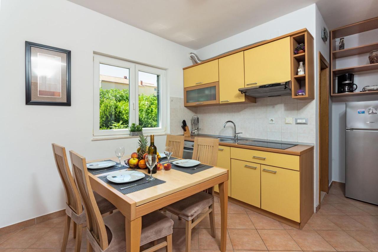 Apartment Mandalina House Stari Grad  Ngoại thất bức ảnh
