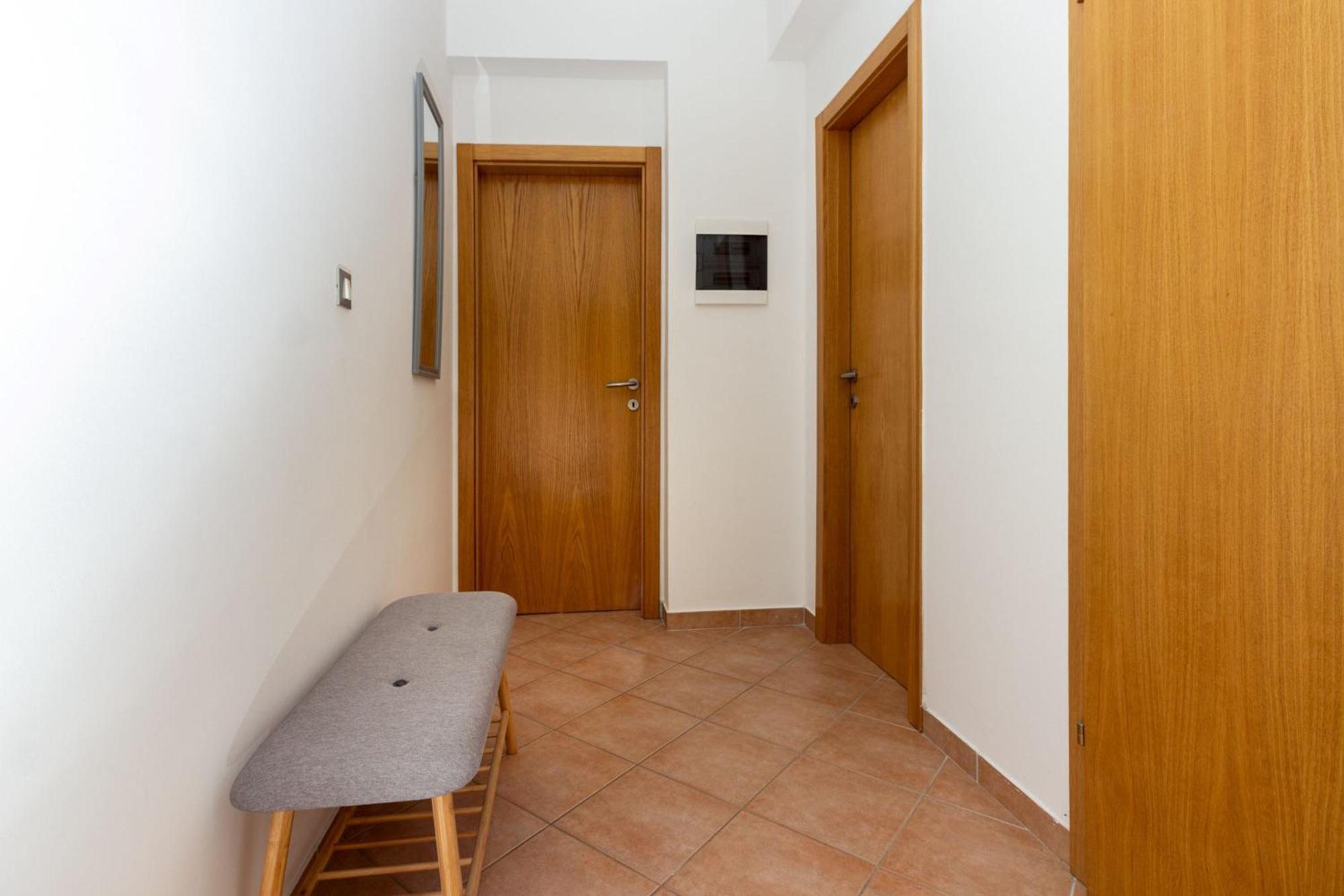 Apartment Mandalina House Stari Grad  Ngoại thất bức ảnh